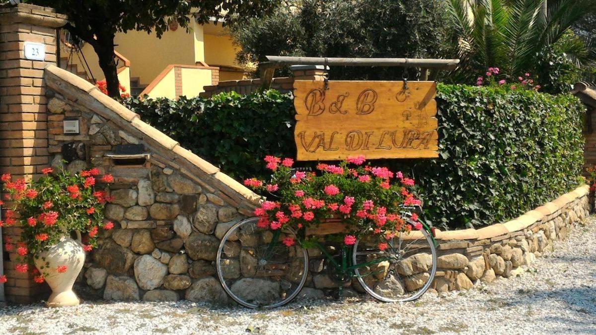 Bed And Breakfast Val Di Lupa Castellina Marittima Buitenkant foto