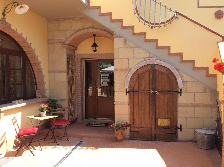Bed And Breakfast Val Di Lupa Castellina Marittima Buitenkant foto